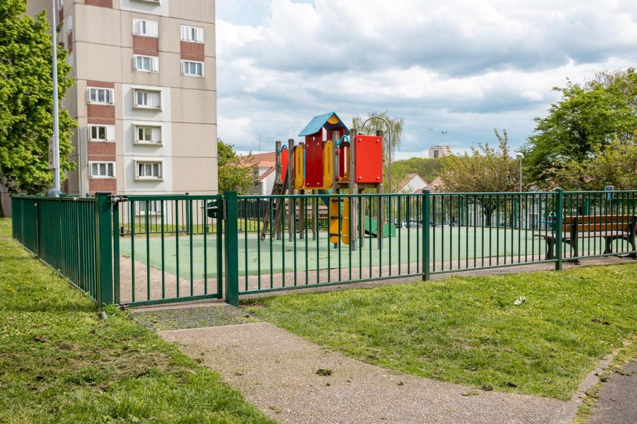 Lecosymelunais : Parking Gratuit + Balcon Amenage Apartment Melun