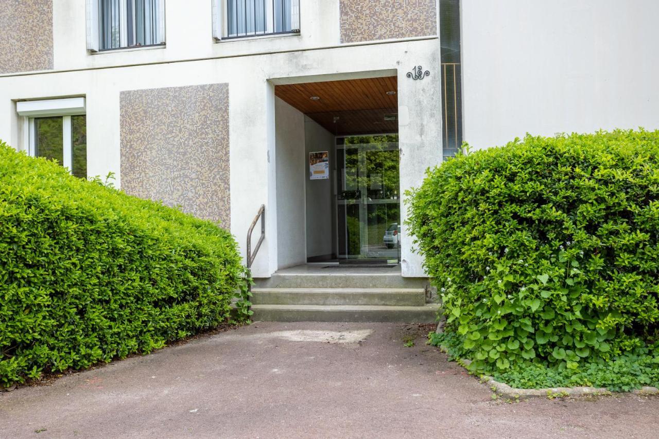 Apartment Lecosymelunais : Parking Gratuit + Balcon Amenage *